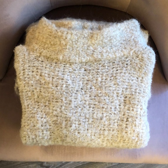 Free People Sweaters - Free People turtleneck sweater